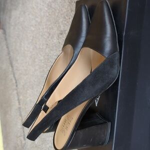 Naturalizer Hannie, Black Leather Slingback Pumps 9